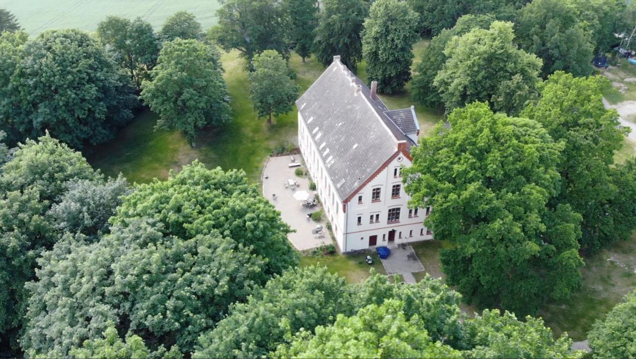 Ferienwohnung Gutshaus Zarchlin Barkhagen Exterior foto