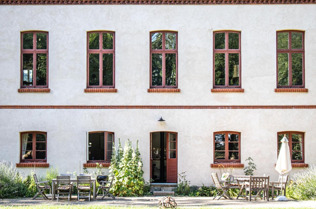 Ferienwohnung Gutshaus Zarchlin Barkhagen Exterior foto